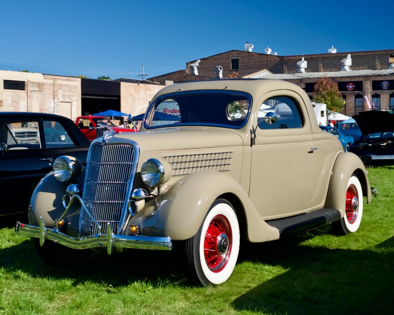1935 Ford 3 Window Coupe